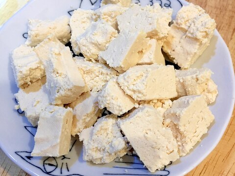 手作りパニール: インド版カッテージチーズ